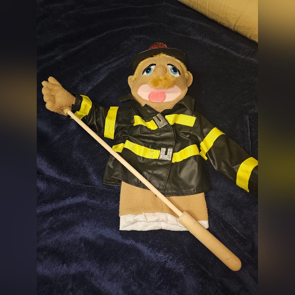 Hand puppet